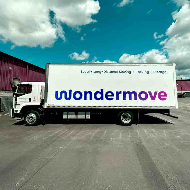Wondermove logo