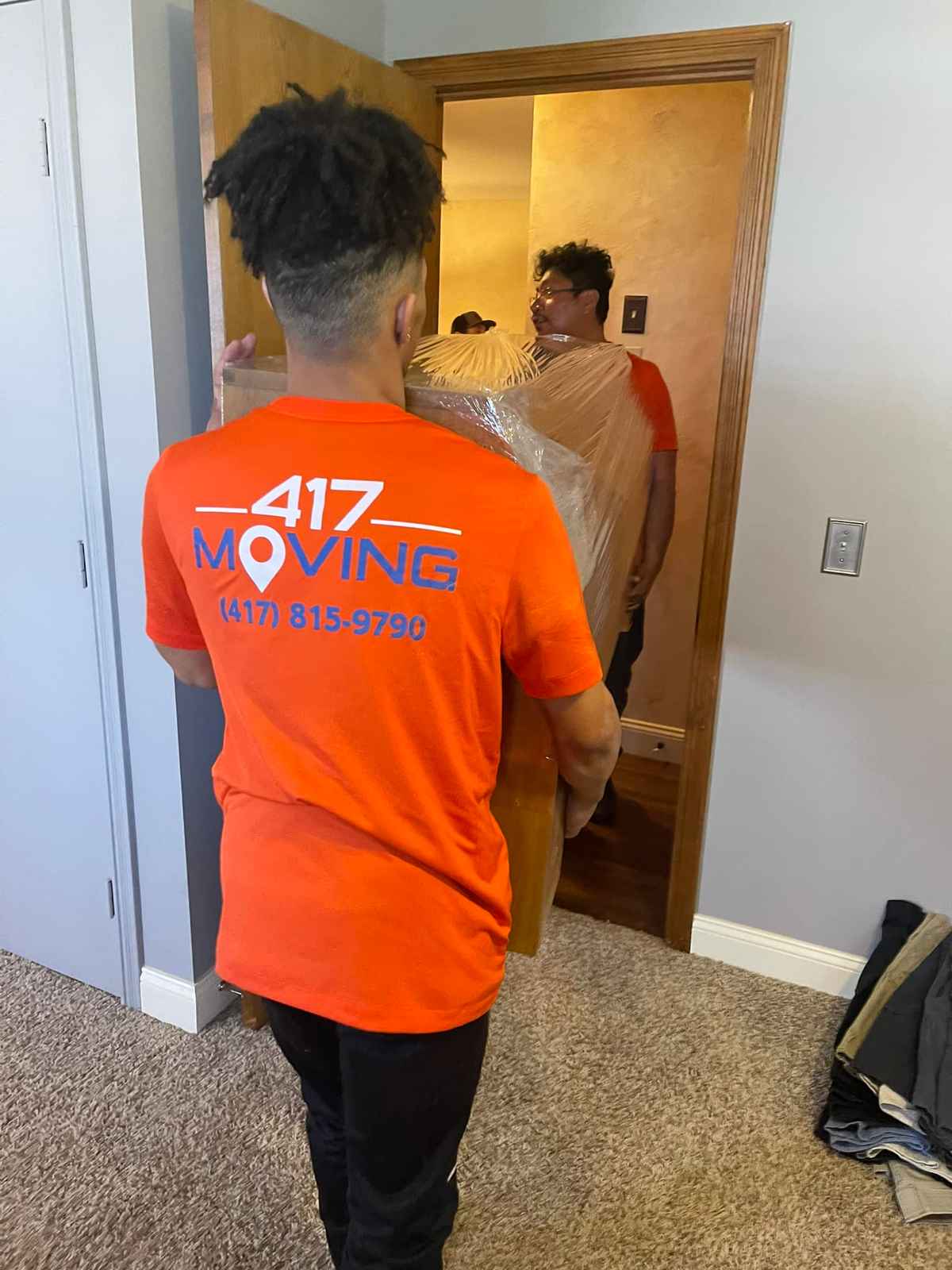 417 Moving - Image 1