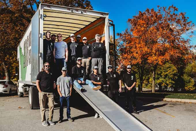 208 Moving Company - Image 5