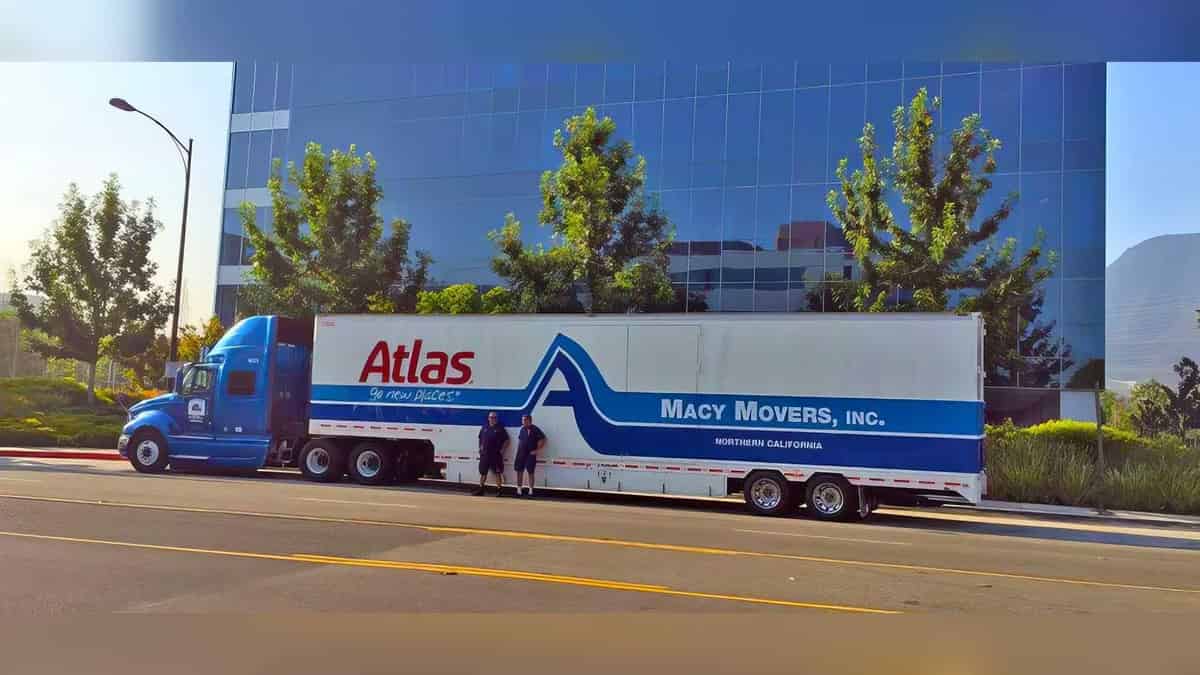 Macy Movers - Image 1