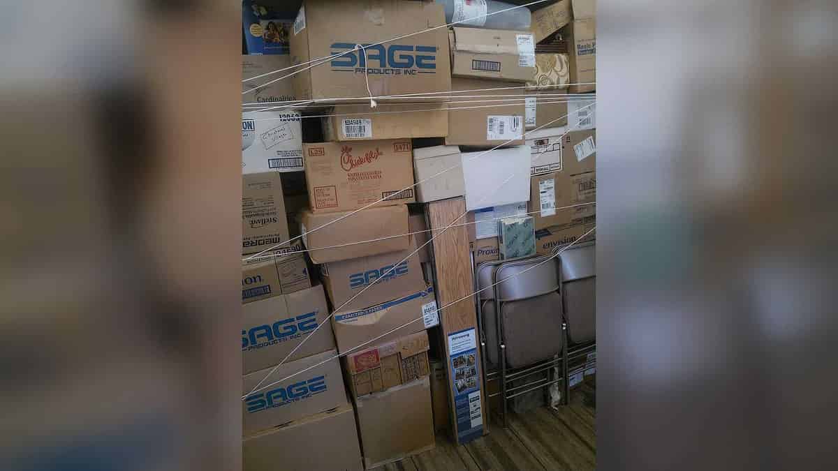 GrassRoots Moving LLC logo (GML)