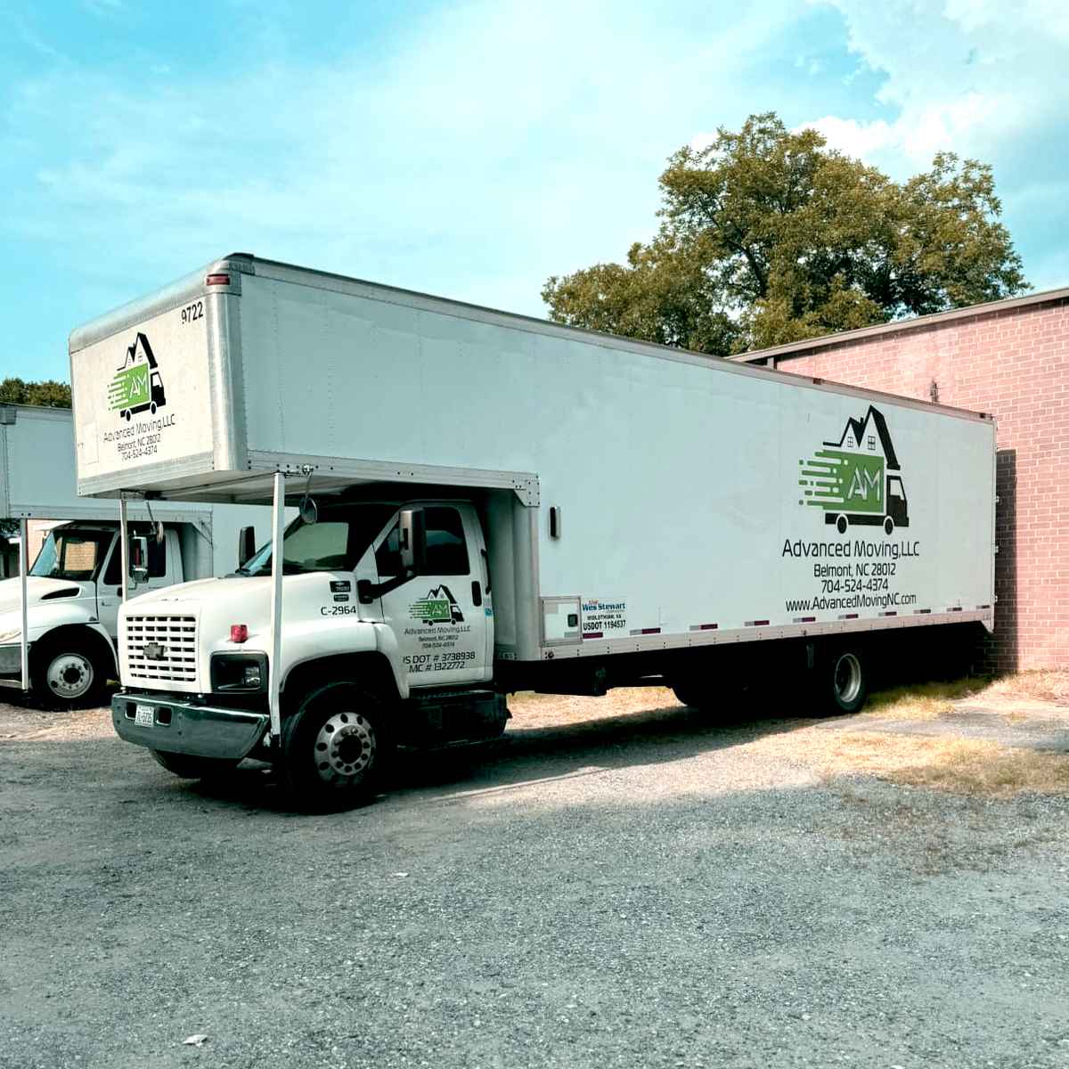 Advanced Moving, LLC 