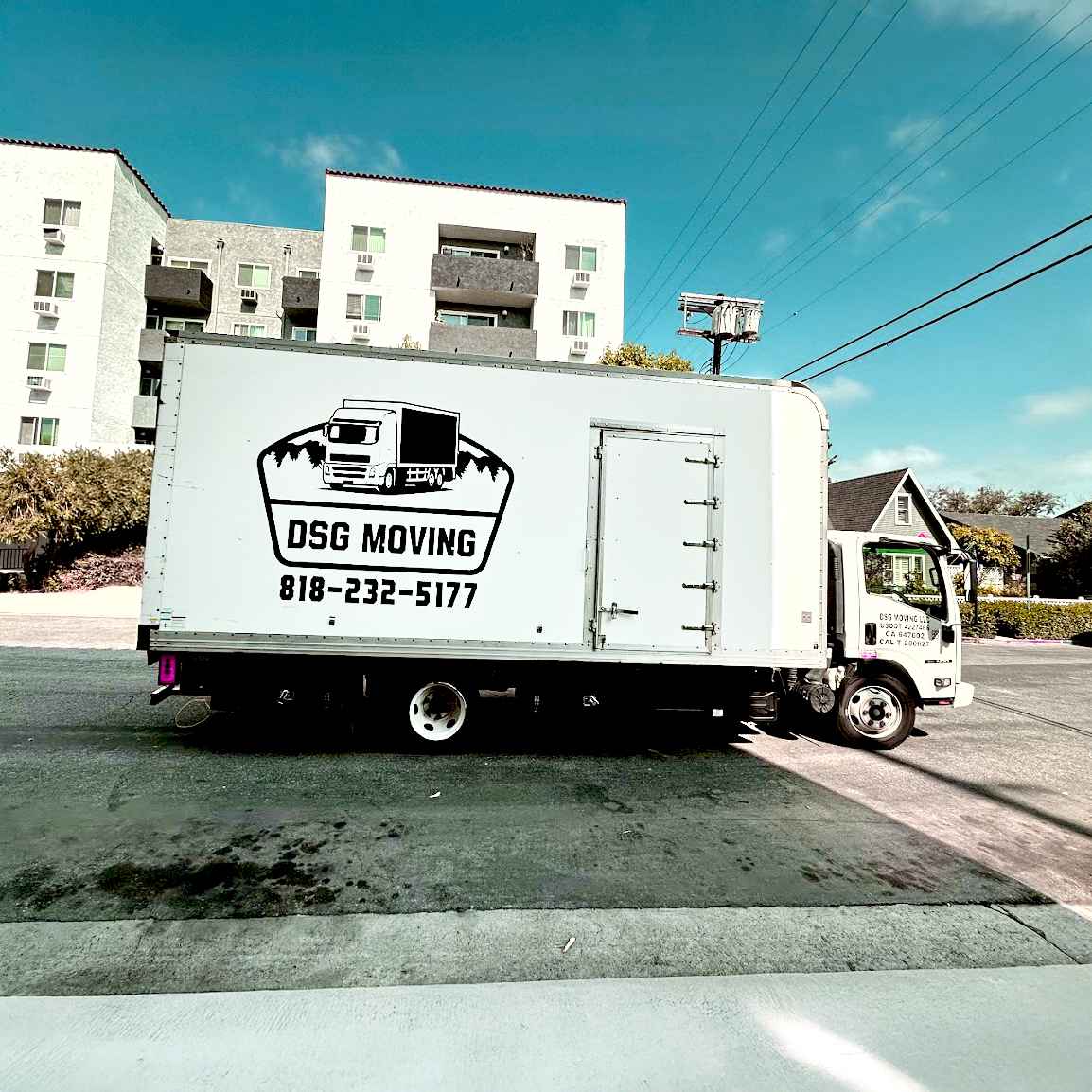 DSG MOVING LLC