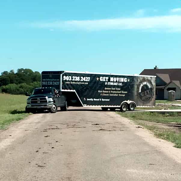 G.E.T Moving & Storage LLC logo (GM&)