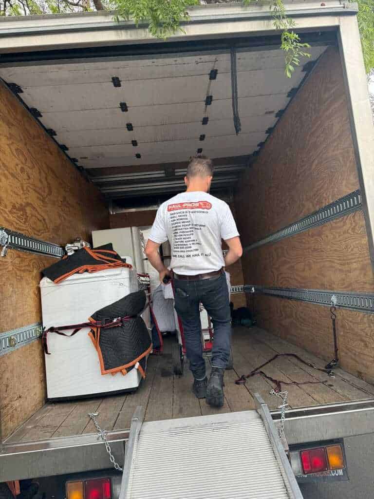 HAUL PROS On-Demand Moving and Delivery - Image 1
