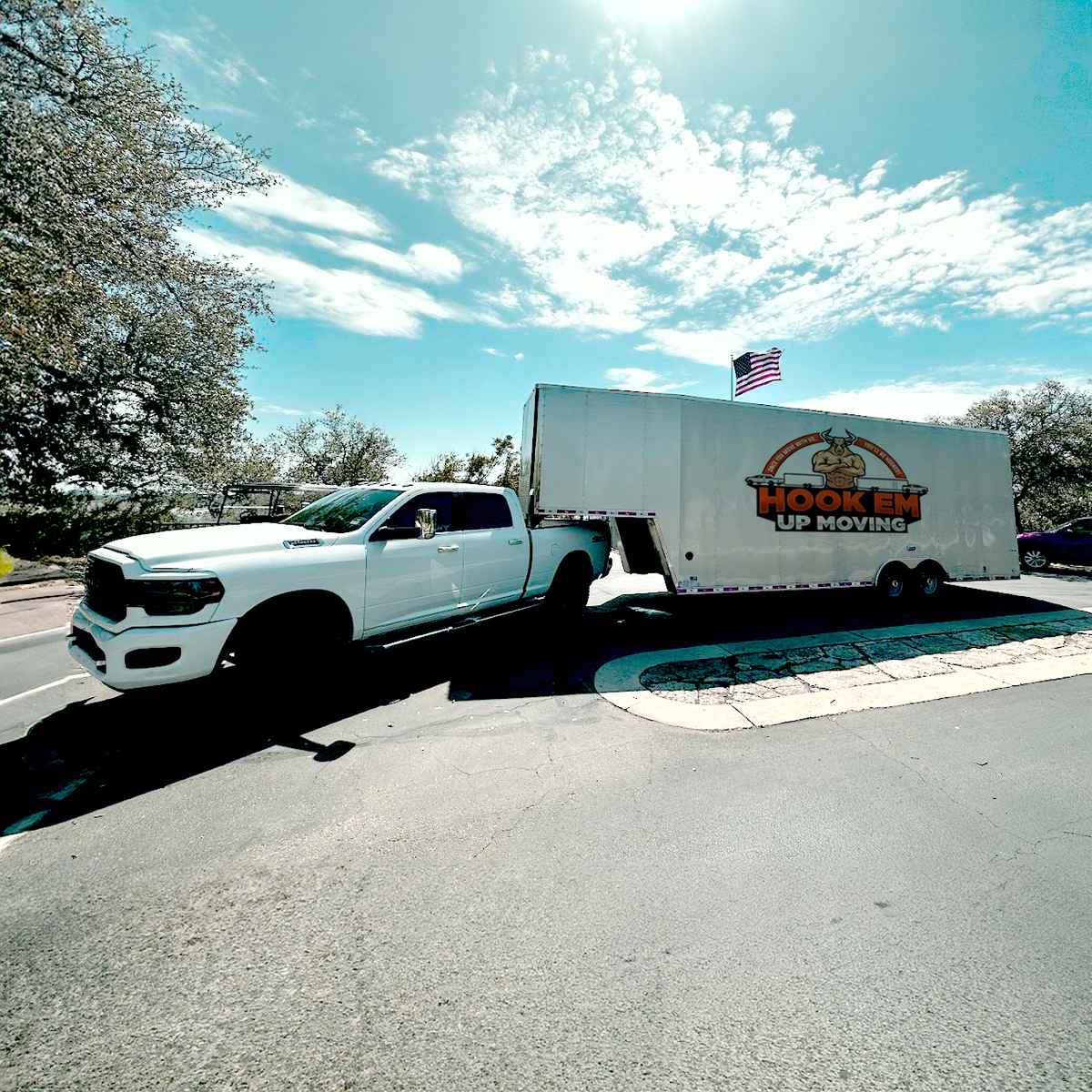 Hook Em Up Moving