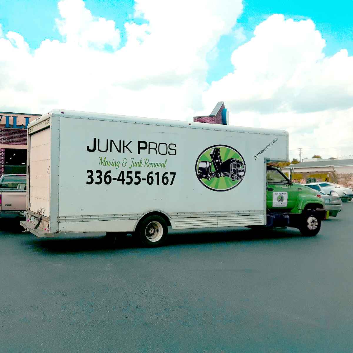 Junk Pros of NC LLC logo (JPO)