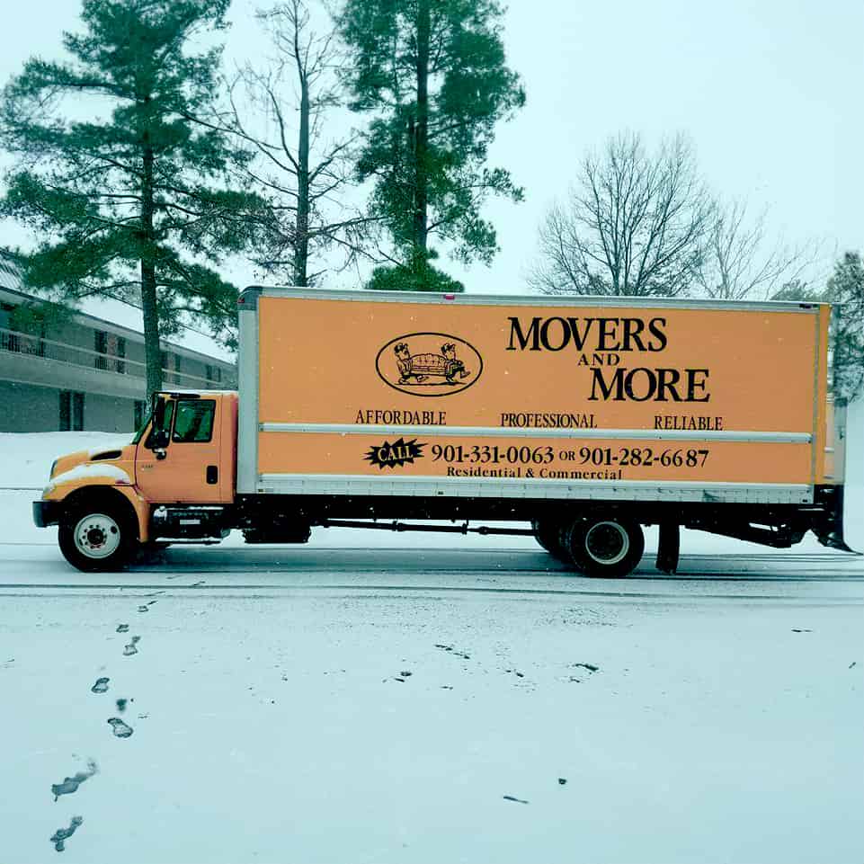 Movers and More logo (MAM)