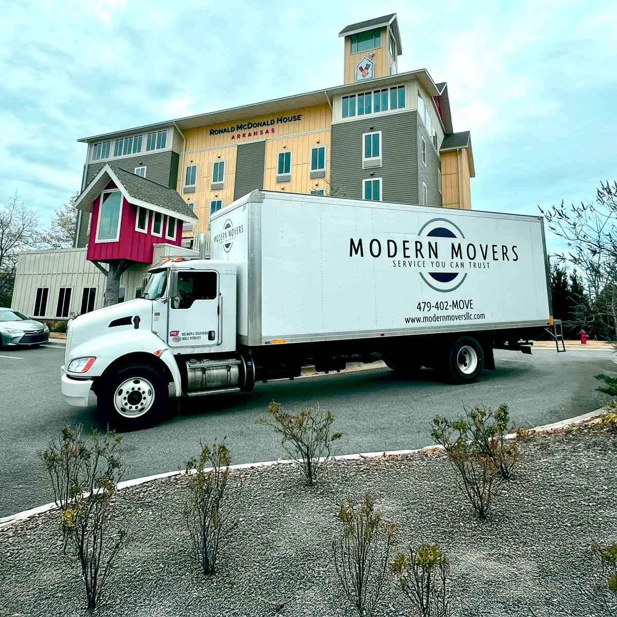 Modern Movers, LLC