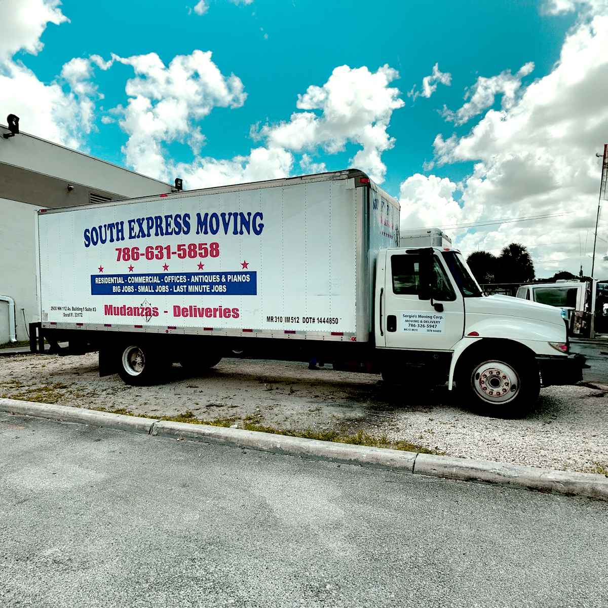 South Express Moving logo (SEM)