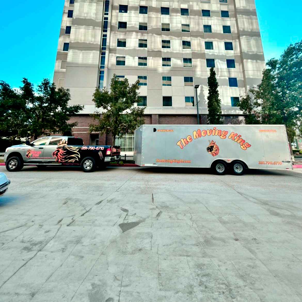 The Moving King