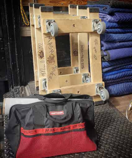 MASH Movers - Image 1