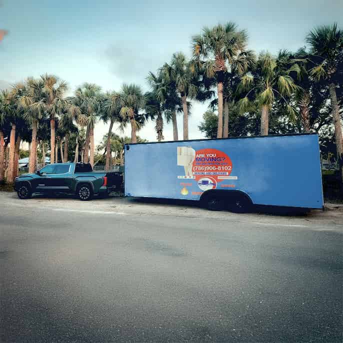 Benjamin Moving Delivery Service logo