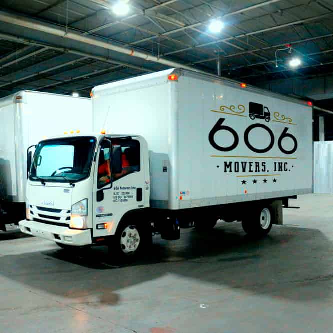 606 Movers logo