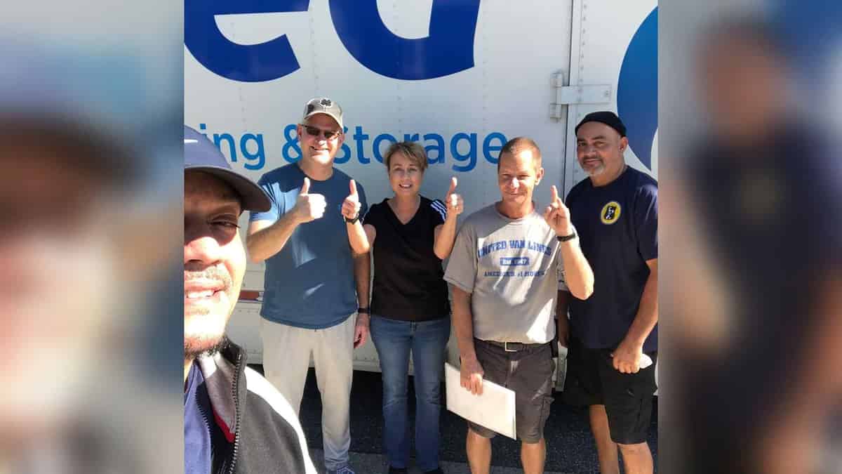 Integrity 1st Moving and Labor Services LLC logo