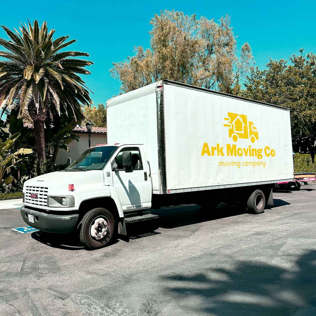 Ark Moving Co logo