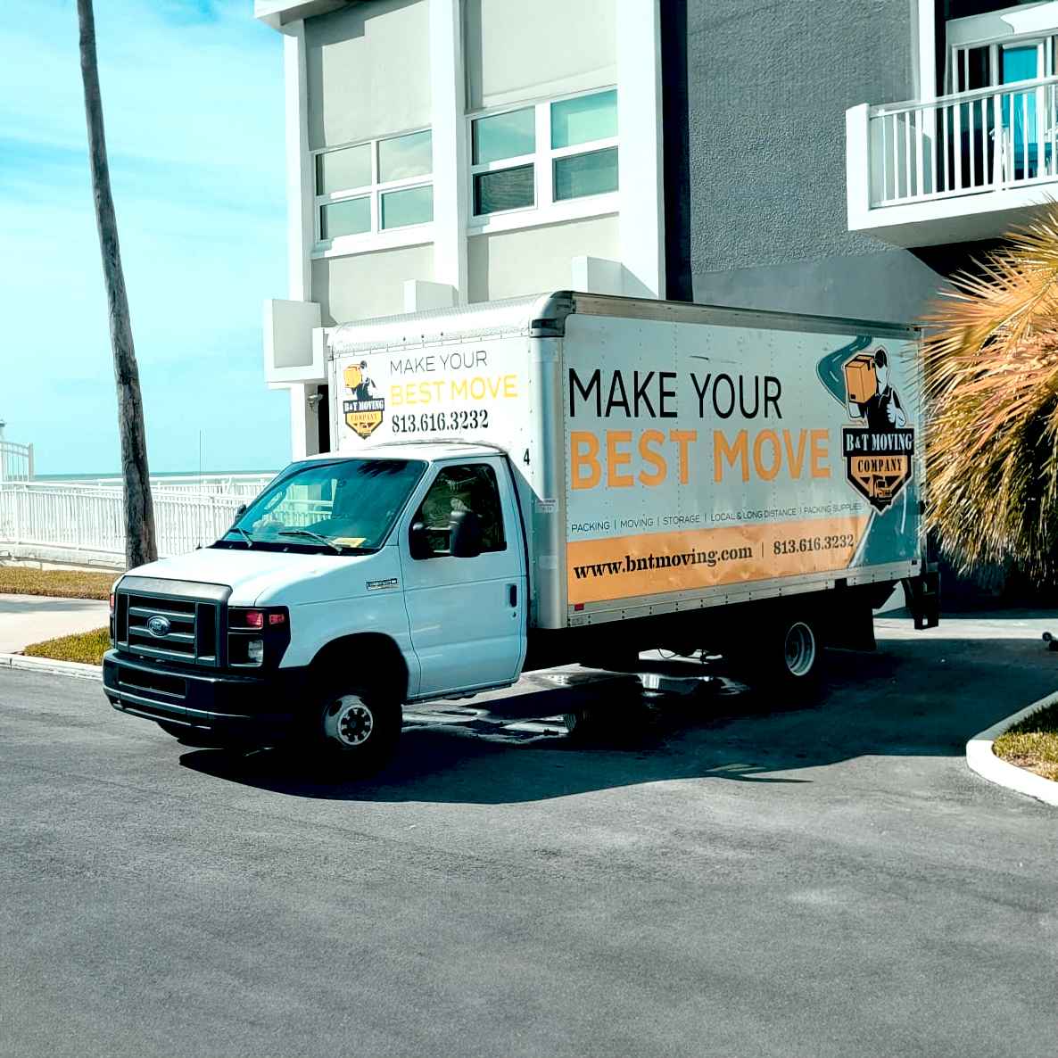 B&T Moving Company logo