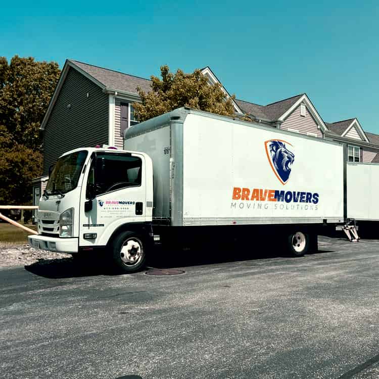 Brave Movers logo