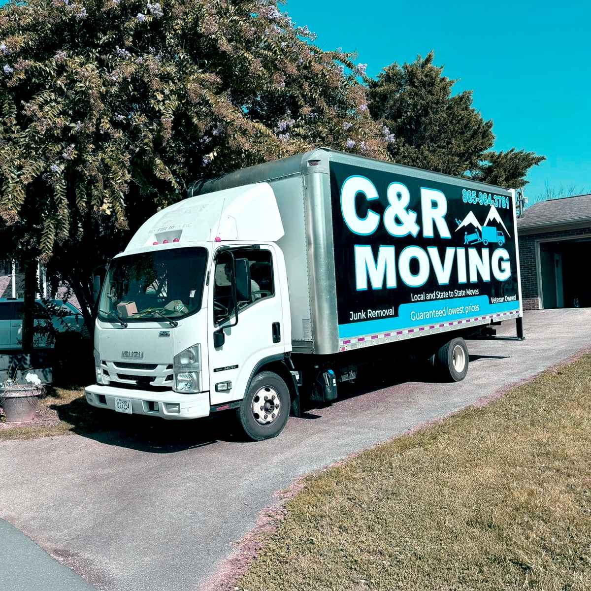 C&R Moving logo