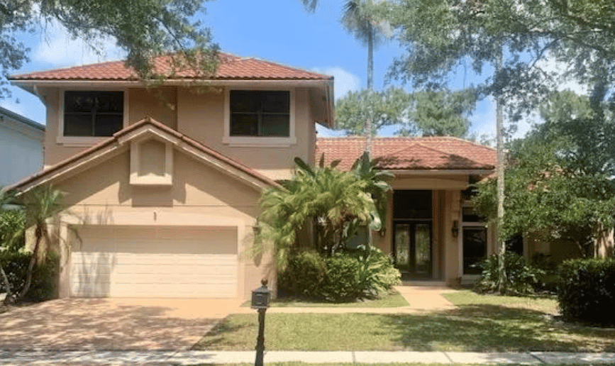a home in the florida keys neighborhood