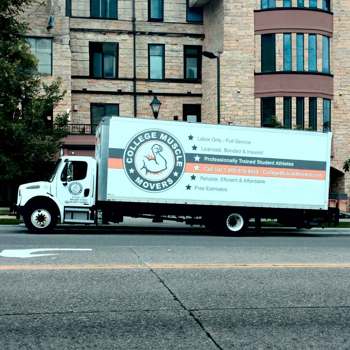 College Muscle Movers logo