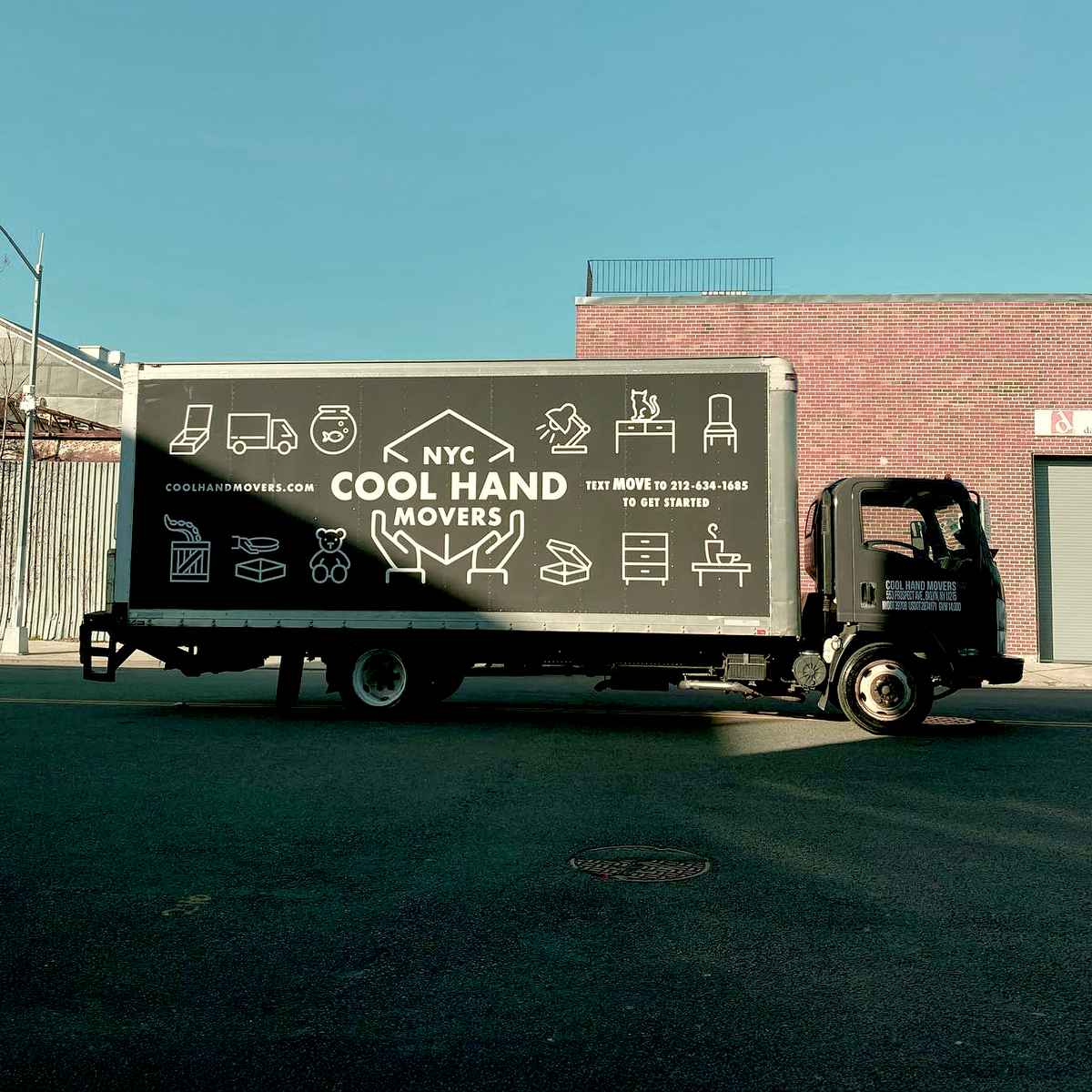 Cool Hand Movers logo