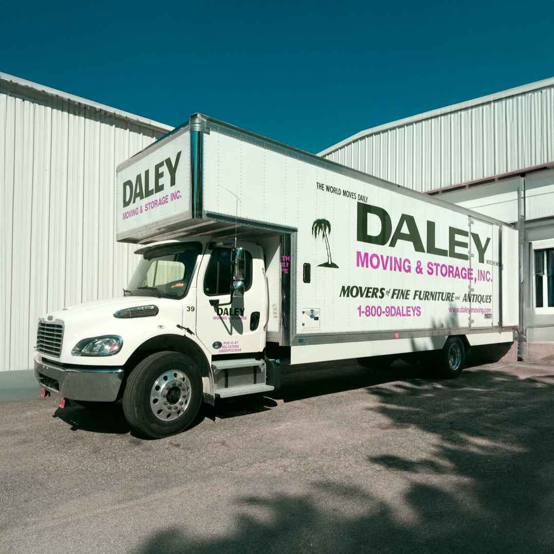Daley Moving & Storage logo