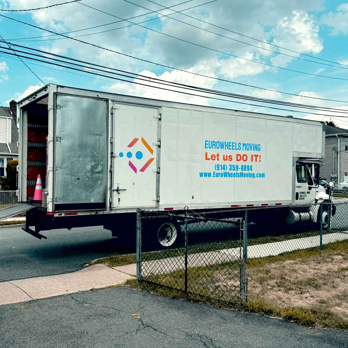 Eurowheels Moving logo