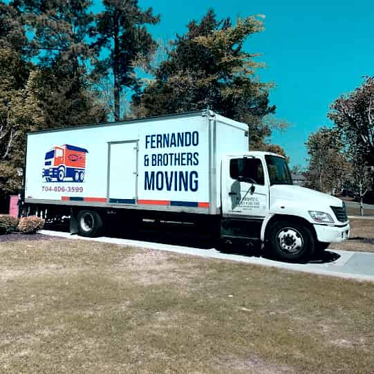 Fernando & Brothers Moving logo