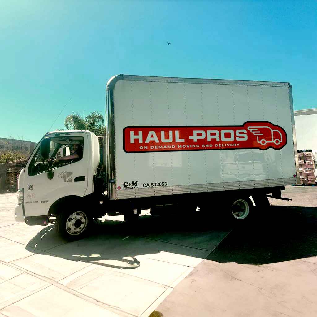 HAUL PROS On-Demand Moving and Delivery logo