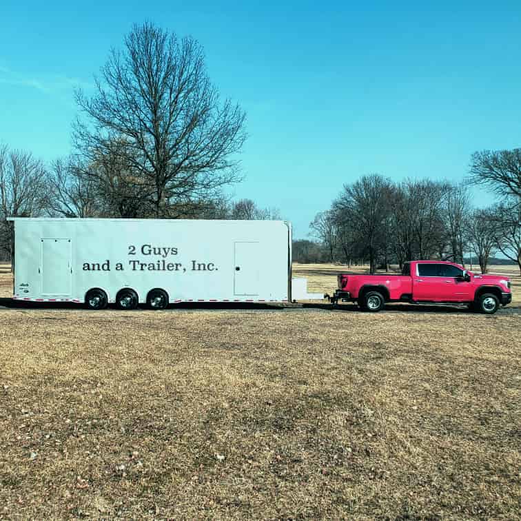 2 Guys & A Trailer logo
