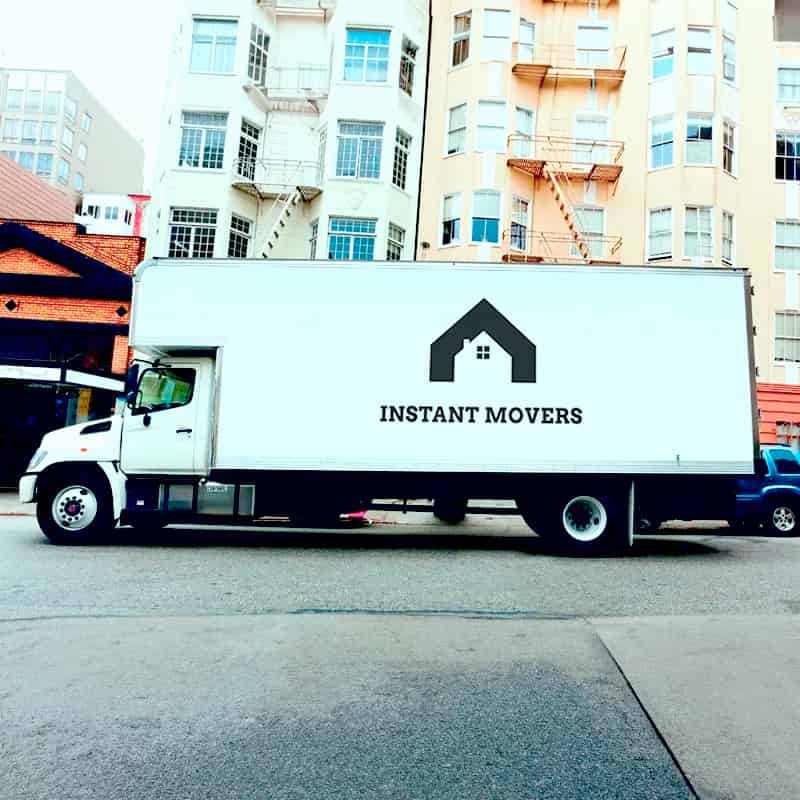 Instant Movers, LLC logo