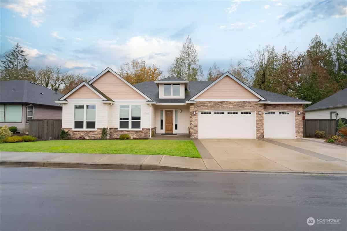 a house with a driveway and a driveway