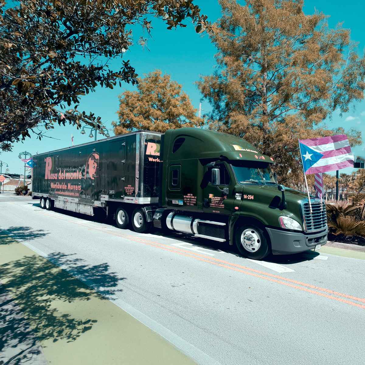 La Rosa del Monte Worldwide Movers logo