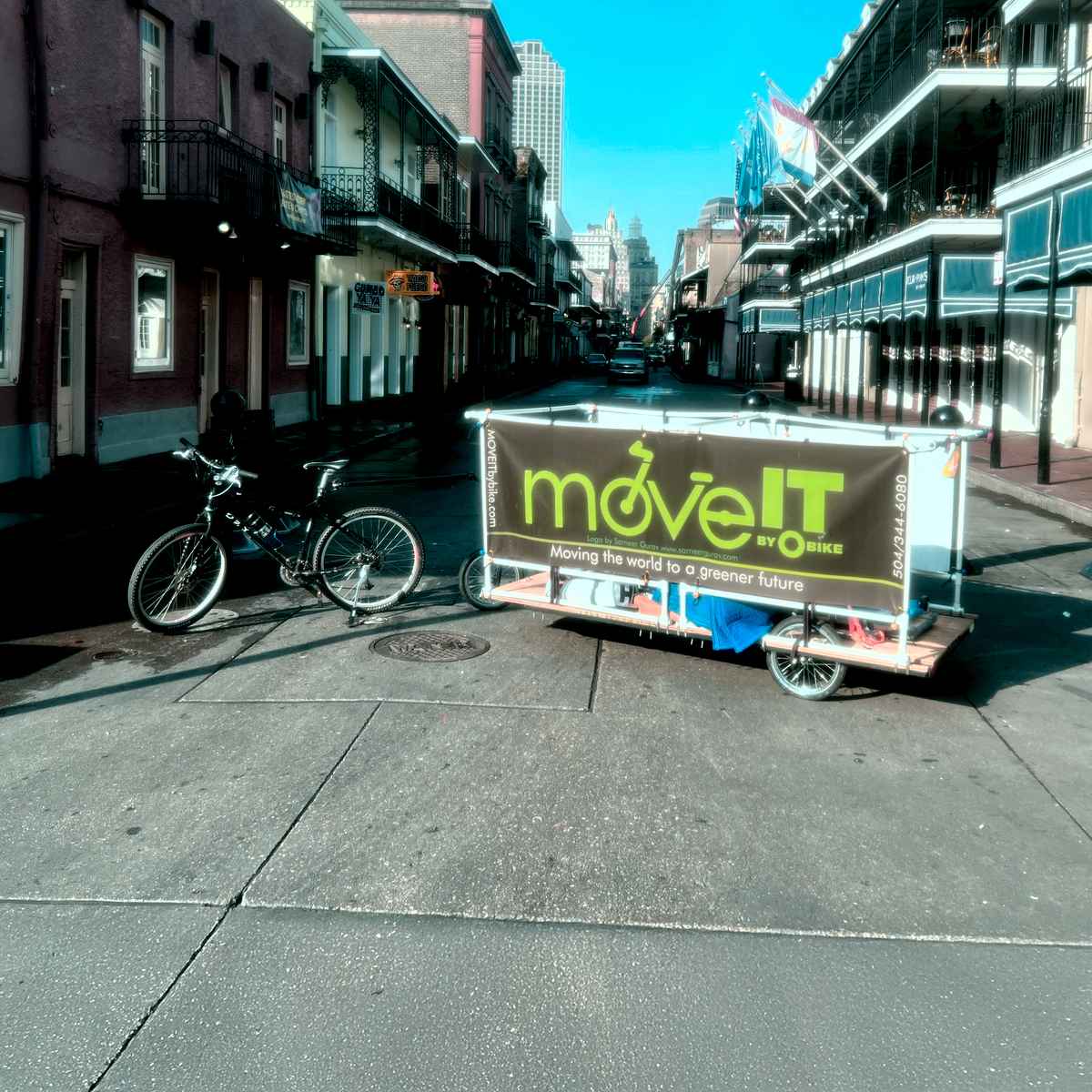 MOVE IT! by bike  logo