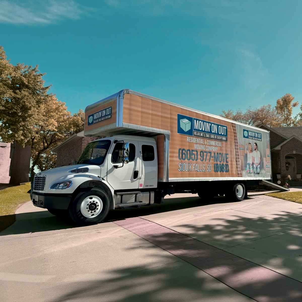 Movin On Out Inc logo