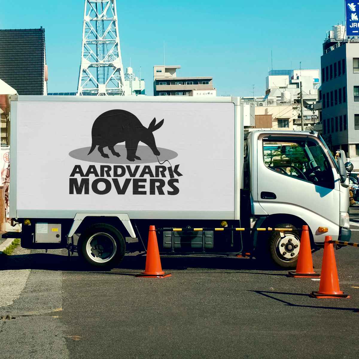 Aardvark Movers logo