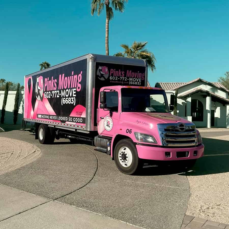 Pinks Moving logo