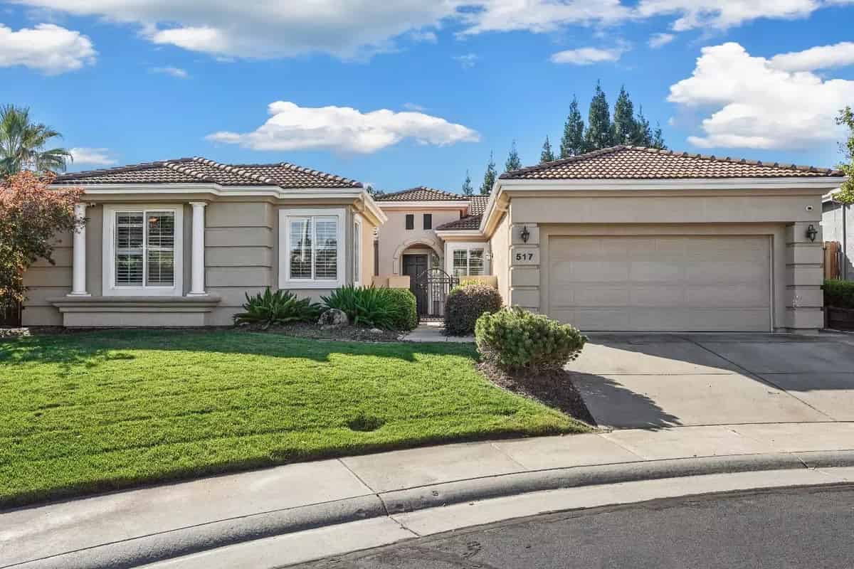 a home in the community of rancho, california