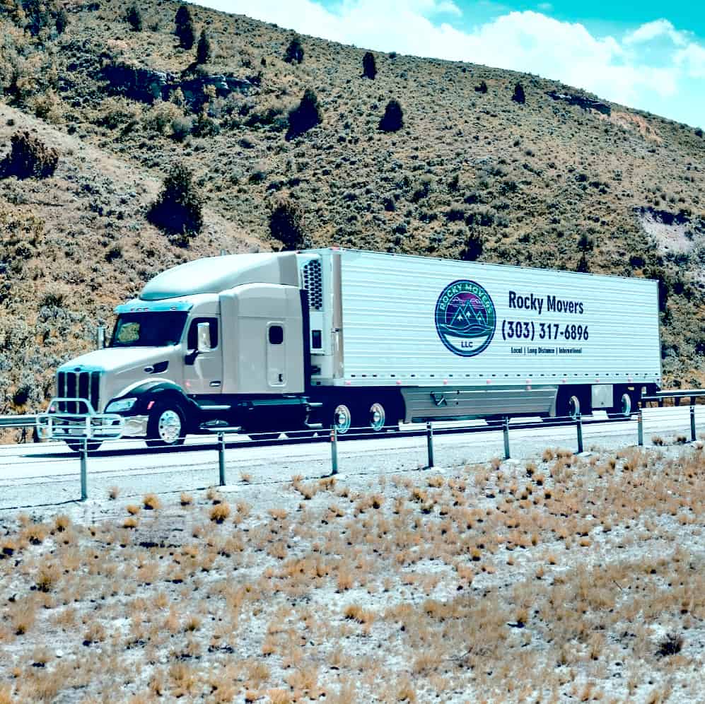 Rocky Movers logo