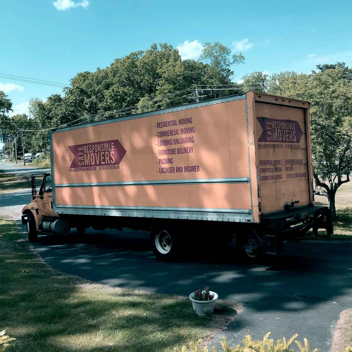 Safe Responsible Movers logo