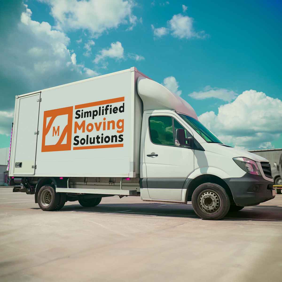 Simplified Moving Solutions logo
