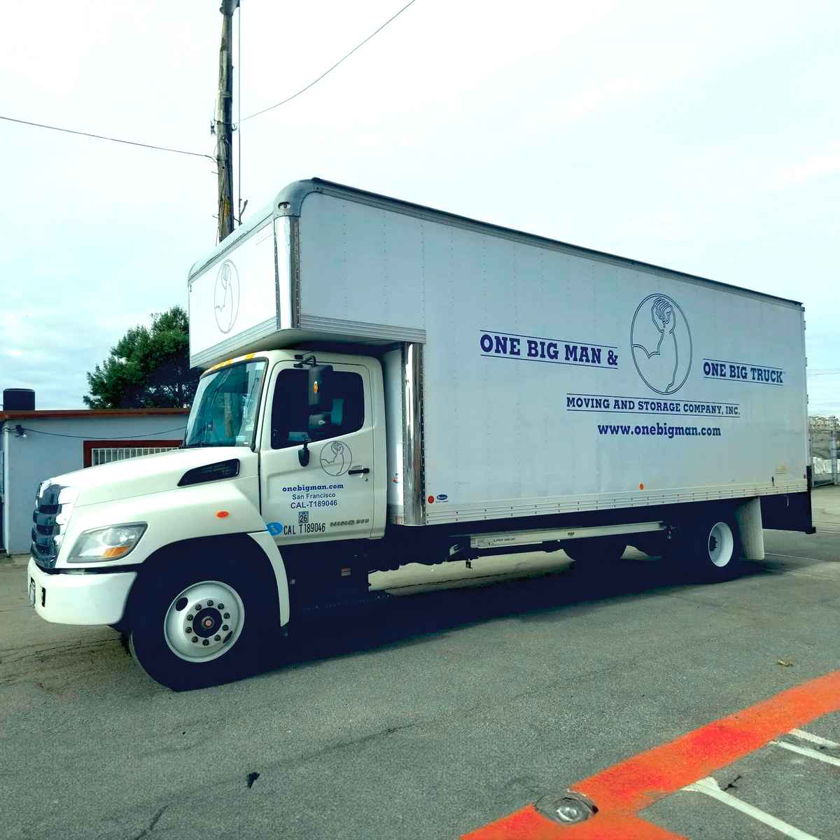 One Big Man & One Big Truck Moving Co. Inc. logo