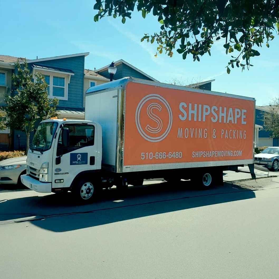 ShipShape Moving logo