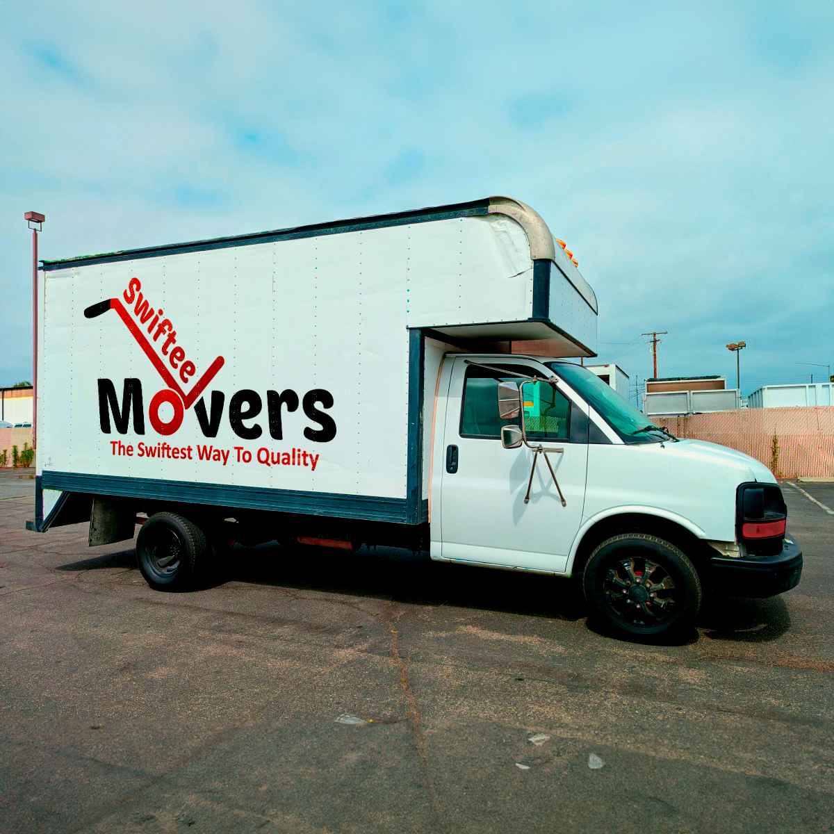 Swiftee Movers logo