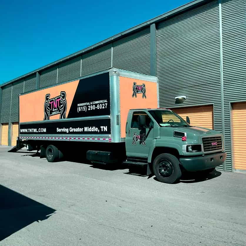 TNT Moving & Logistics logo