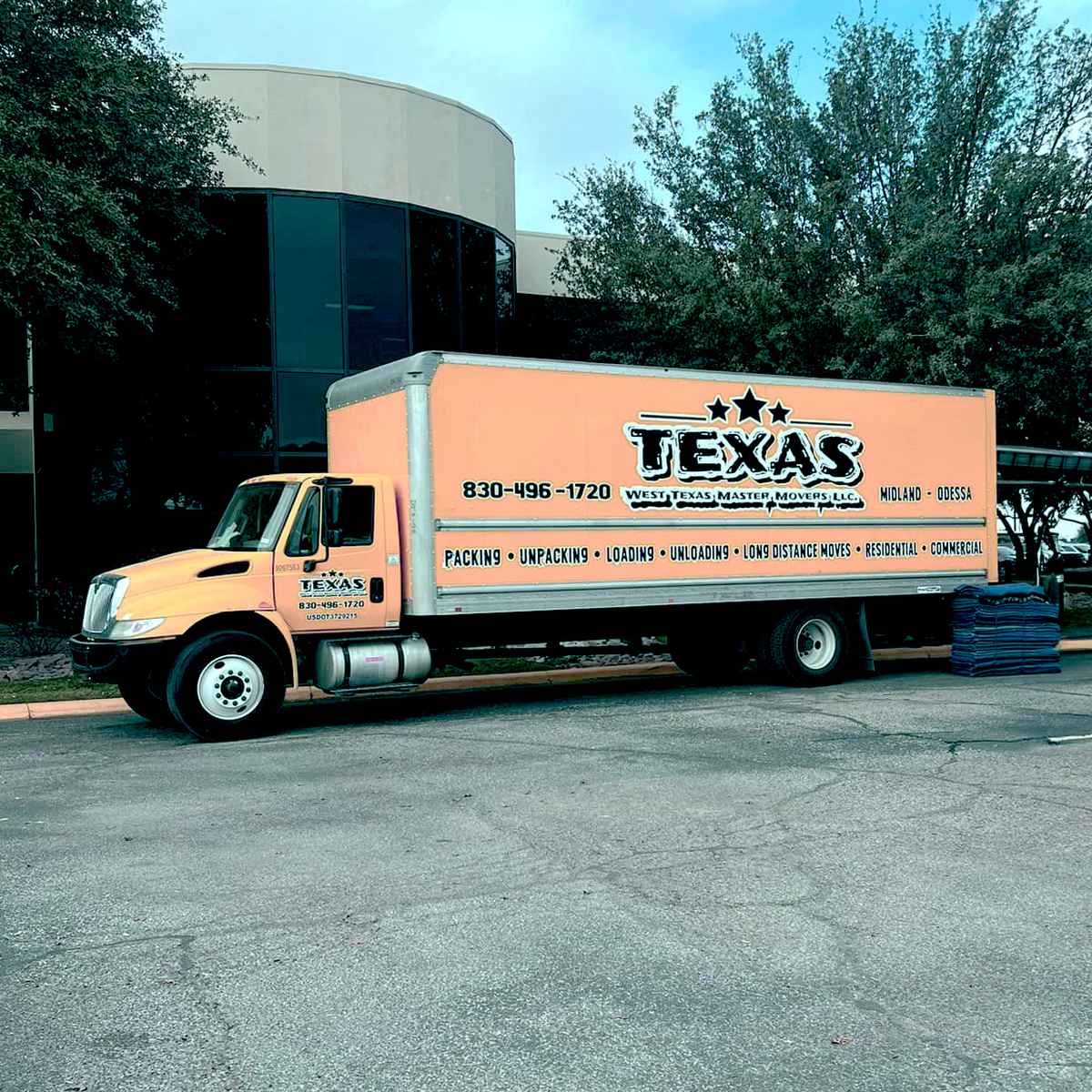 West Texas Master Movers logo