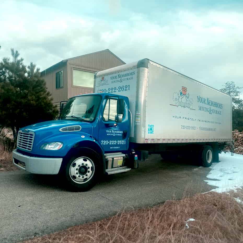 Your Neighbors Moving & Storage LLC logo