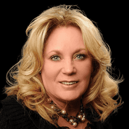 The Darlene Hall Team